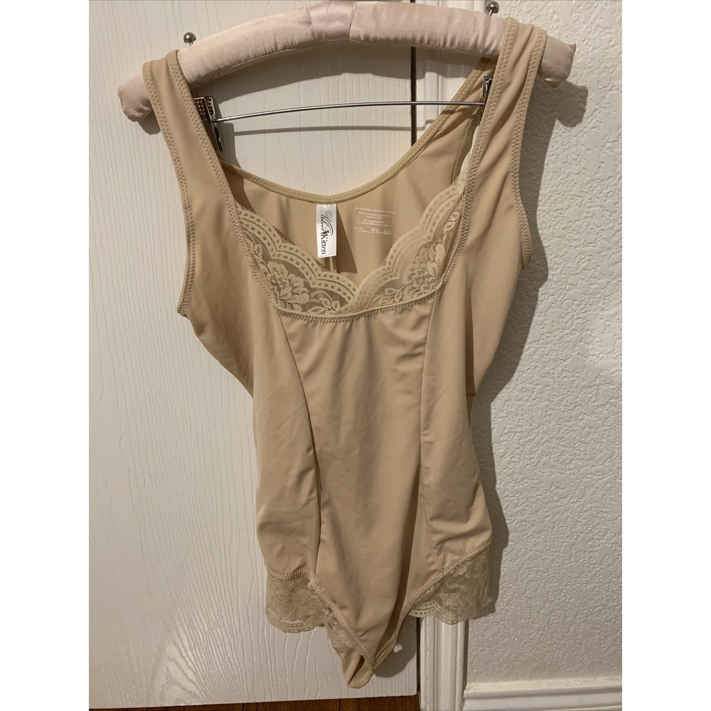 Velvet Kitten XL Beige Body shaper Beige Body Slimming